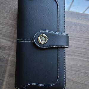 Ladies Black with White Stitching Wallet Credit Card NEW